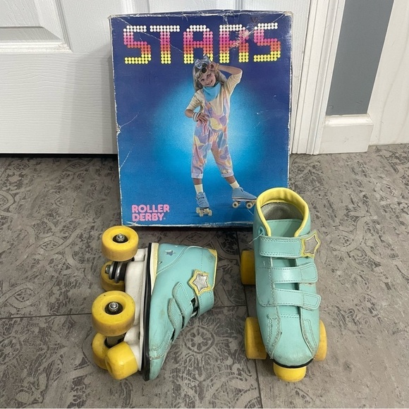 STARS Vintage Roller Derby Skates Girls Size 13 - Picture 1 of 8